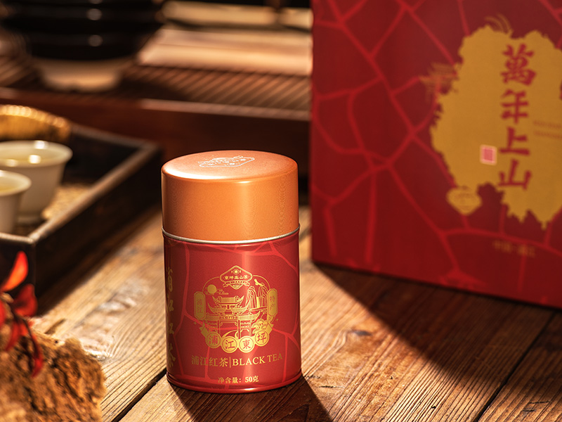 稻城万年上山茶与器